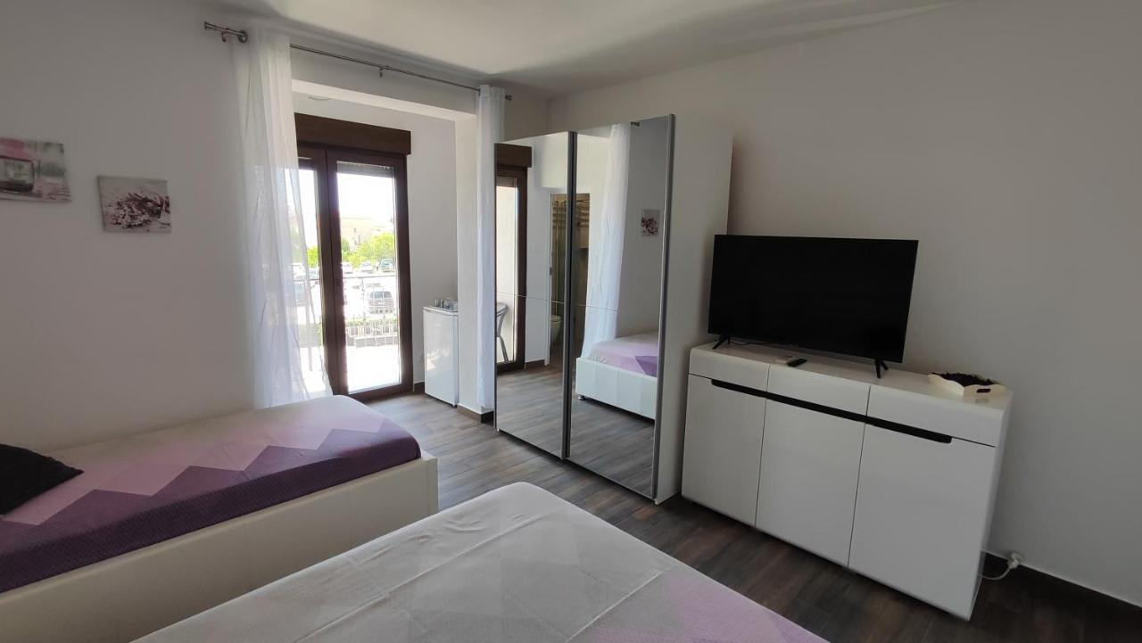 Viktor Rooms And Apartments Rovinj Dış mekan fotoğraf